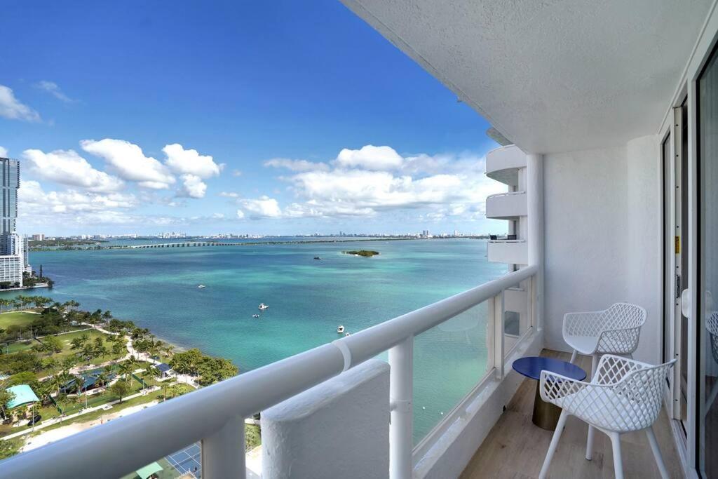 Make It Happen! Brand New With Amazing Water Views Apartman Miami Kültér fotó